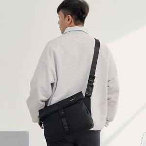 MANDE RHODE - 曼德羅德 - 格紋插扣掀蓋斜背包 - A5888K