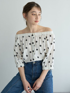 2WAY兩穿法一字領鬆緊設計單釦襯衫