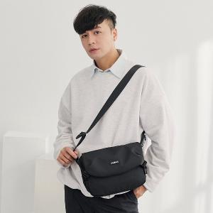 MANDE RHODE - 曼德羅德 - 霧面磁插扣掀蓋斜背包 - A5895-1K