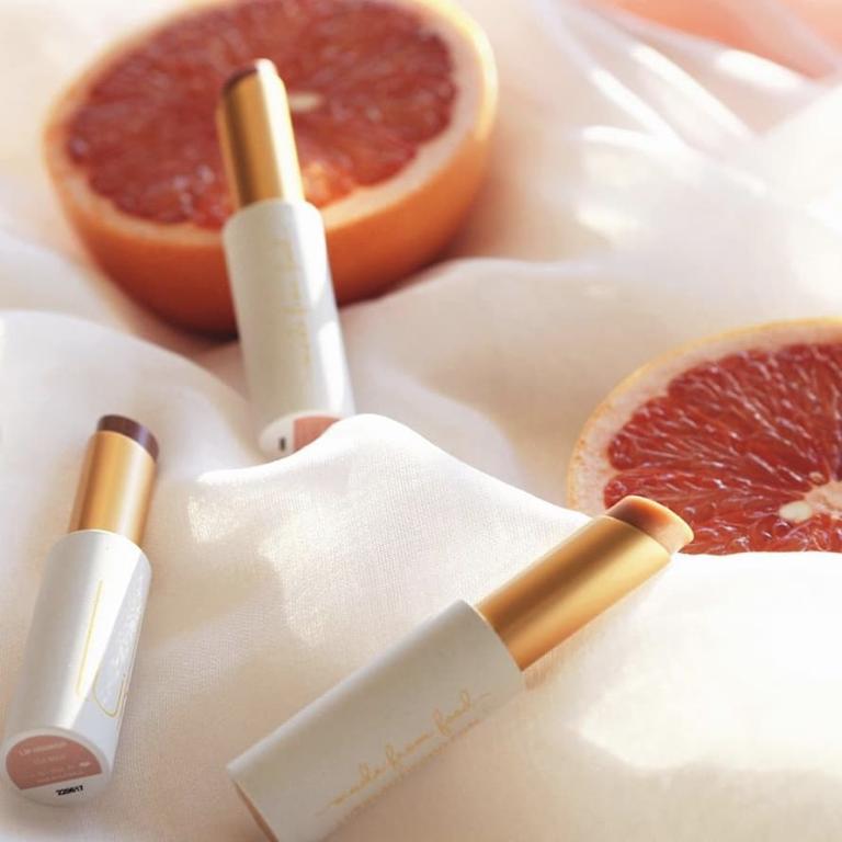 果萃精油美唇膏