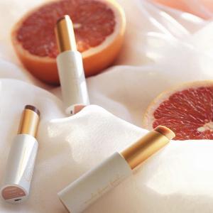 果萃精油美唇膏