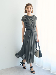 抓褶飄逸感可拆腰帶造型連身洋裝