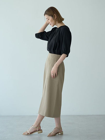 2WAY兩穿法一字領鬆緊設計單釦襯衫