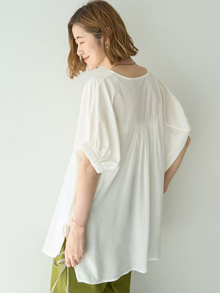 異素材拼接背後縮褶短袖V領上衣