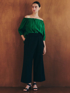 2WAY兩穿法一字領鬆緊設計單釦襯衫