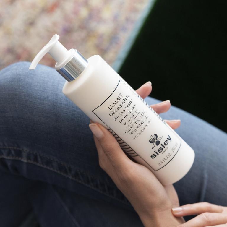 SISLEY 百合花保濕潔膚乳