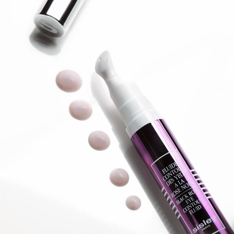 SISLEY 黑玫瑰亮眼水凝精露