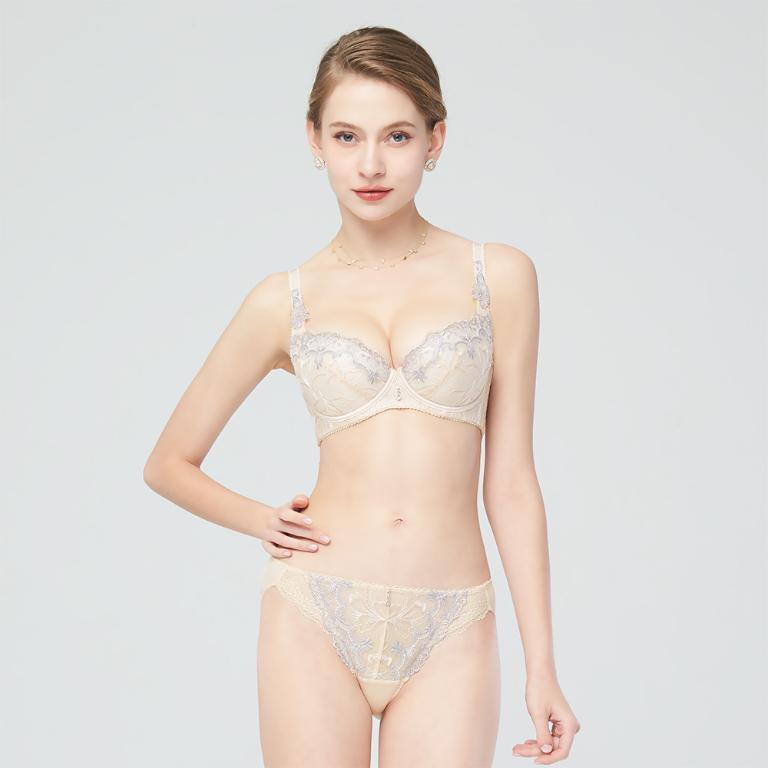 【思薇爾】香榭歌德系列M-XL蕾絲刺繡低腰三角女內褲(流影膚)
