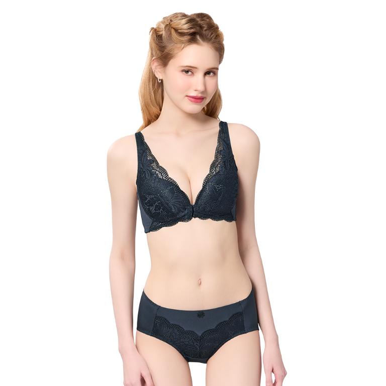 【思薇爾】舒漾Bra系列M-XXL涼感消臭蕾絲中腰三角女內褲(科技藍)