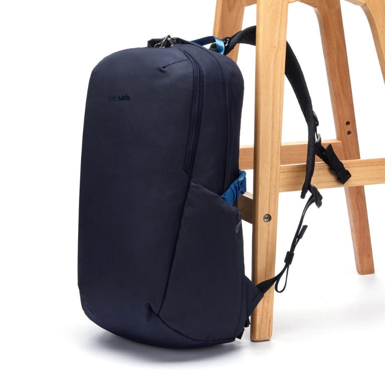 Pacsafe® V Active 防盜後背包 24L-海洋藍