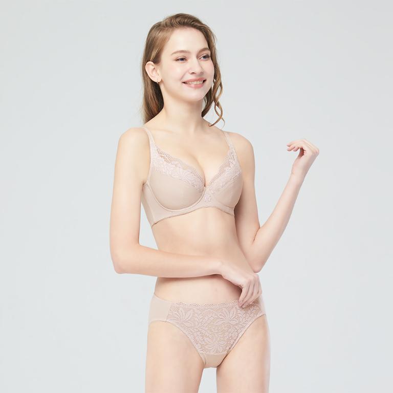 【思薇爾】舒漾Bra系列M-XL涼感消臭蕾絲低腰三角女內褲(幽靜膚)