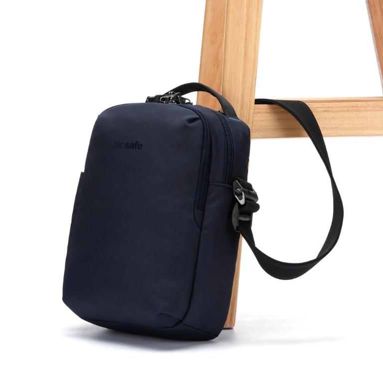 Pacsafe® V 防盜旅行斜背包 7L-海洋藍