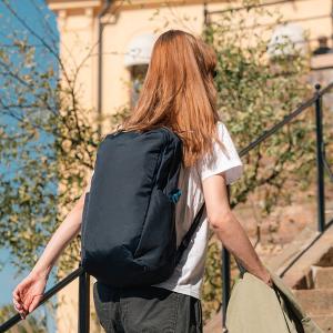 Pacsafe® V Active 防盜後背包 24L-海洋藍