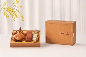 新東陽三牲禮禮盒B(玫瑰油雞+港式脆皮燒肉+炸鮮魚)