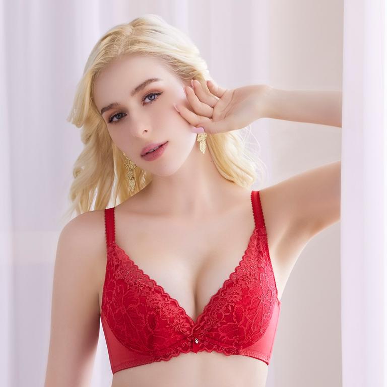 【思薇爾】撩波琉晶羽系列B-E罩蕾絲集中包覆女內衣(酡紅色)