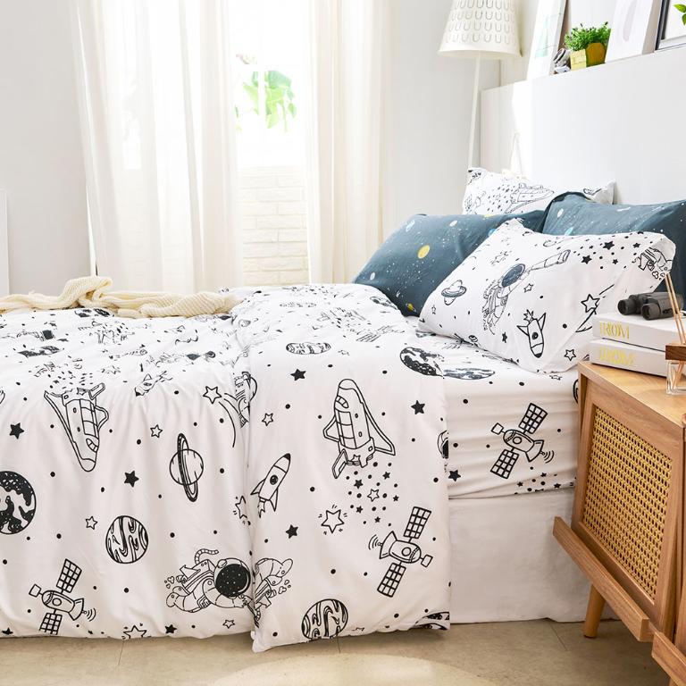 【DUYAN 竹漾】舒柔棉雙人床包涼被四件組 / 星旅太空