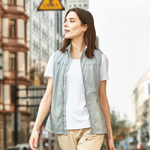 JORDON 簡約輕盈 防風背心