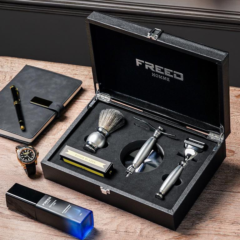 FREED【一周年紀念款】五刀式刮鬍刀豪華禮盒四件組 - 阿提米絲