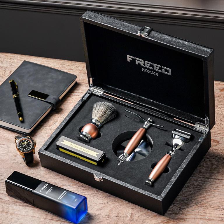 FREED【兩週年特仕款】五刀式刮鬍刀豪華禮盒四件組 - 玫瑰金