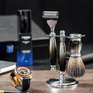 FREED【一周年紀念款】五刀式刮鬍刀豪華禮盒四件組 - 哈德斯