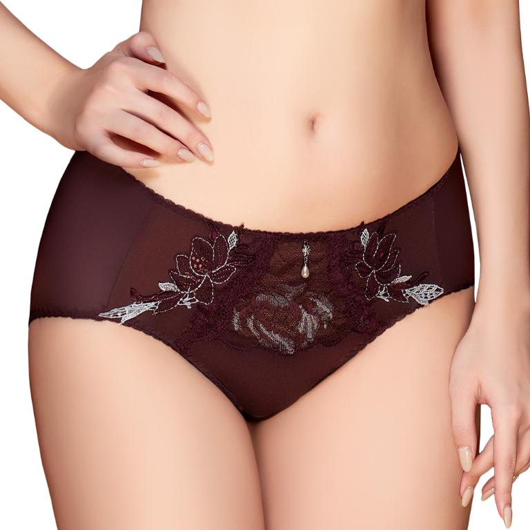 【思薇爾】翡花香宴系列M-XXL蕾絲刺繡中腰三角女內褲(醉花紫)