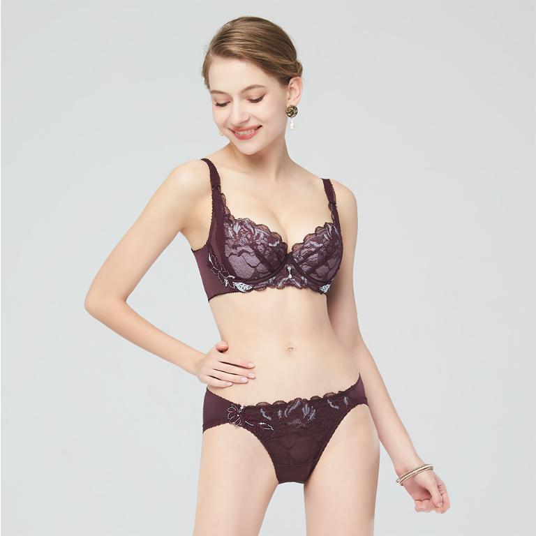 【思薇爾】翡花香宴系列M-XL蕾絲刺繡低腰三角女內褲(醉花紫)