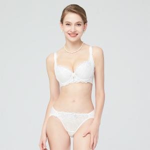 【思薇爾】翡花香宴系列M-XL蕾絲刺繡低腰三角女內褲(奶油色)
