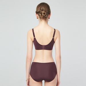 【思薇爾】翡花香宴系列M-XXL蕾絲刺繡中腰三角女內褲(醉花紫)