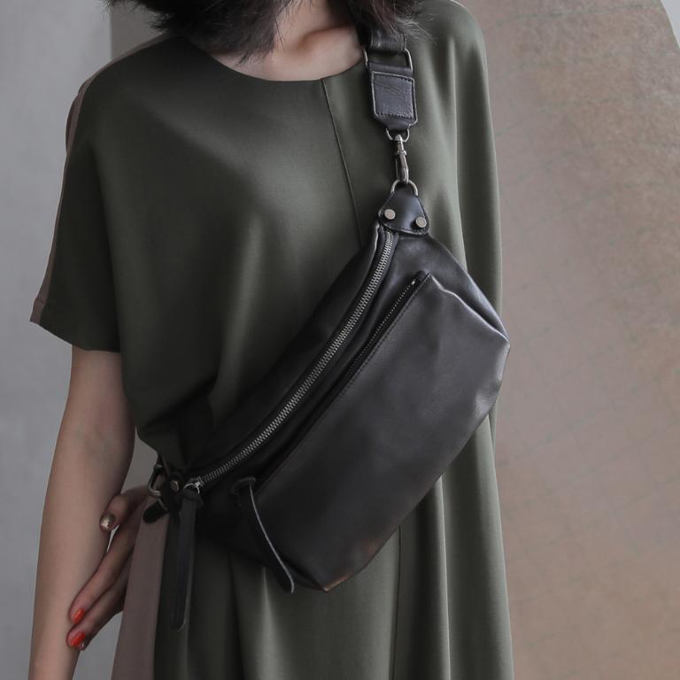 supportingrole 個性鉚釘 真皮隨身腰包 側背包黑