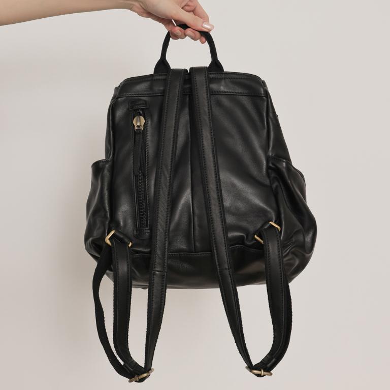 supportingrole 輕量羊皮U開口多空間設計後背包 黑