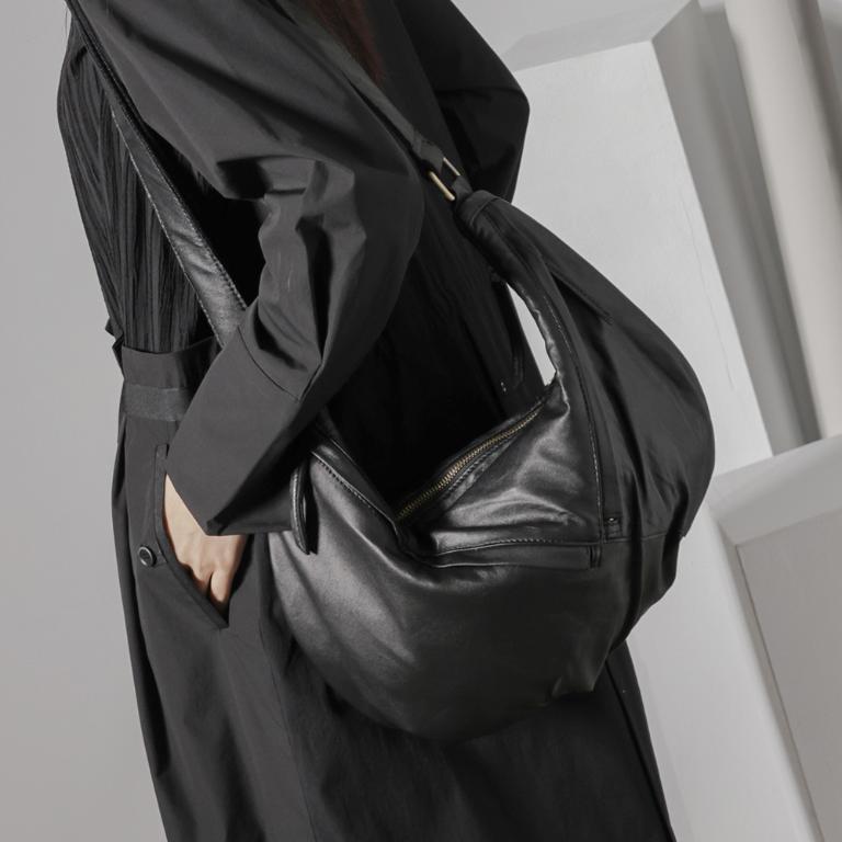 supportingrole 率性金屬真皮斜肩背包側背包 黑