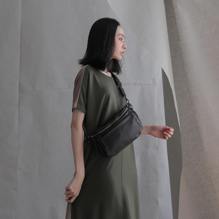 supportingrole 個性鉚釘 真皮隨身腰包 側背包黑