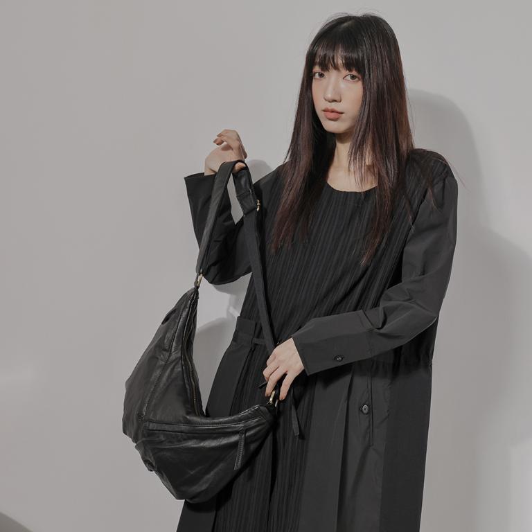 supportingrole 率性金屬真皮斜肩背包側背包 黑