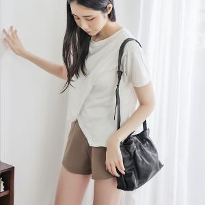 supportingrole 率性簡約 打褶水桶包側背包 黑