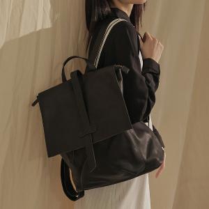 supportingrole 率性簡單多分層方形真皮後背包 黑
