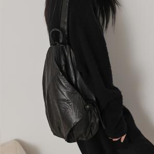 supportingrole 輕量羊皮立體拉鍊結構極簡後背包 黑