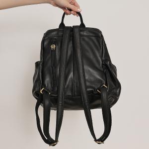 supportingrole 輕量羊皮U開口多空間設計後背包 黑