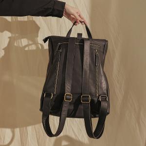 supportingrole 率性簡單多分層方形真皮後背包 黑