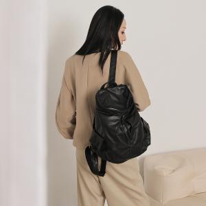 supportingrole 輕量羊皮多口袋分層後背包 黑