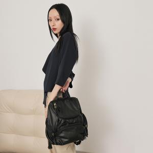 supportingrole 輕量羊皮U開口多空間設計後背包 黑