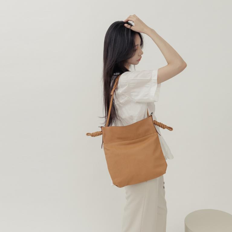 supportingrole 綁結設計廓型結構真皮手提肩斜背3用托特包 焦糖咖啡