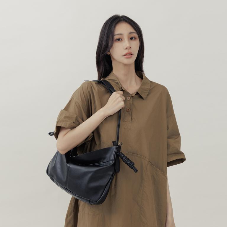 supportingrole 綁結設計寬廓型結構真皮手提肩斜背3用托特包 黑