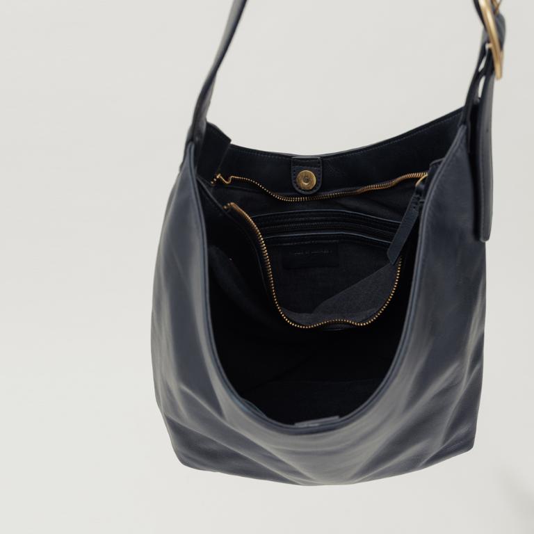 supportingrole   靈活搭配多分層簡潔真皮肩斜背包 黑