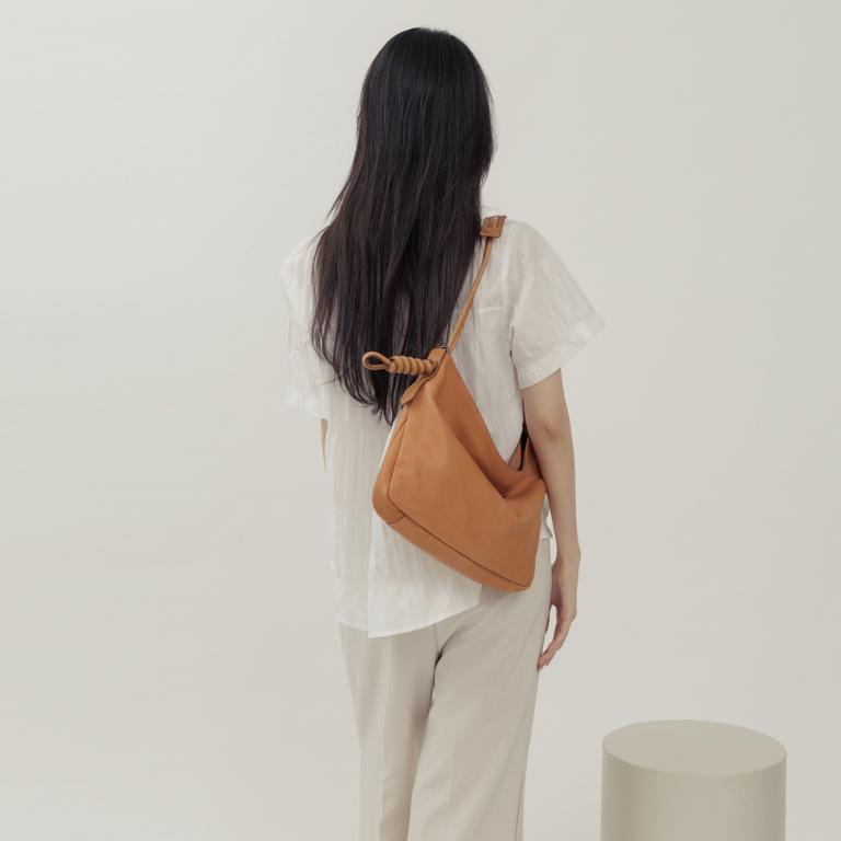 supportingrole 綁結設計寬廓型結構真皮手提肩斜背3用托特包 咖啡