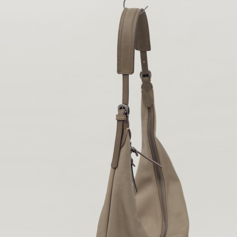 supportingrole 月牙垂墜慵懶時髦真皮手提肩斜背3用包 卡其綠