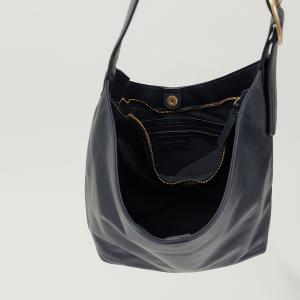 supportingrole   靈活搭配多分層簡潔真皮肩斜背包 黑