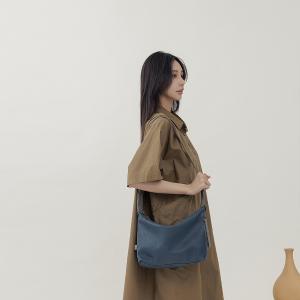 supportingrole 立體收摺簡約真皮手提斜肩背包 藍灰