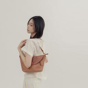 supportingrole 法式慵懶垂墜時髦真皮手提肩斜背3用包 焦糖