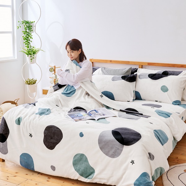 【DUYAN 竹漾】法蘭絨單人三件式床包兩用毯被組 / 漫影水語