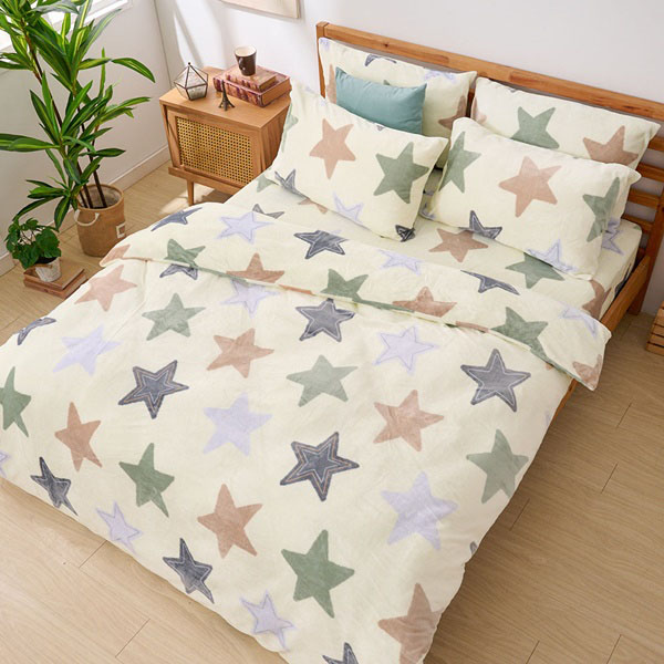 【DUYAN 竹漾】法蘭絨雙人加大四件式床包兩用毯被組 / 彩光初星